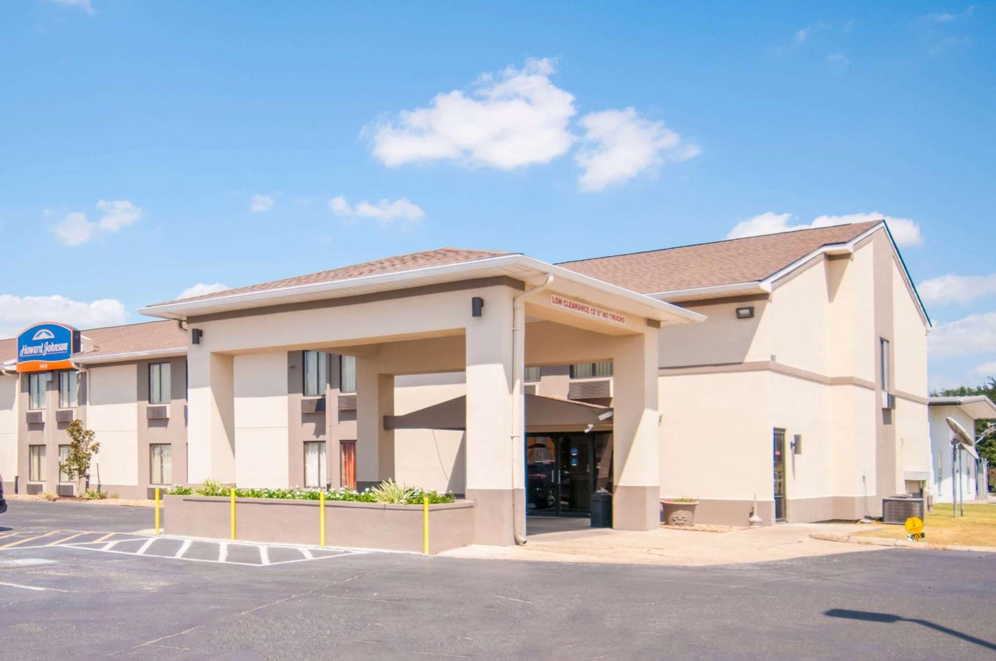 Howard Johnson By Wyndham Scott Lafayette Exterior photo